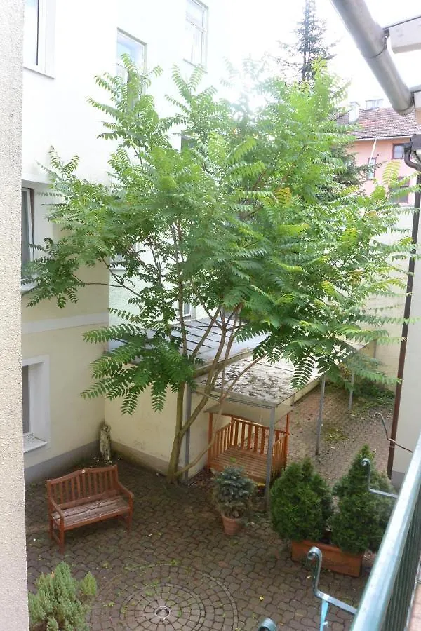 Adlerhof Panzió Salzburg 2*,
